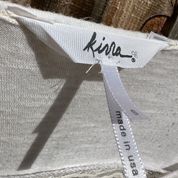 Sheer, lace crop-top.
SIZE: S
COLOR: White
BRAND: Kirra - Picture 3 of 8